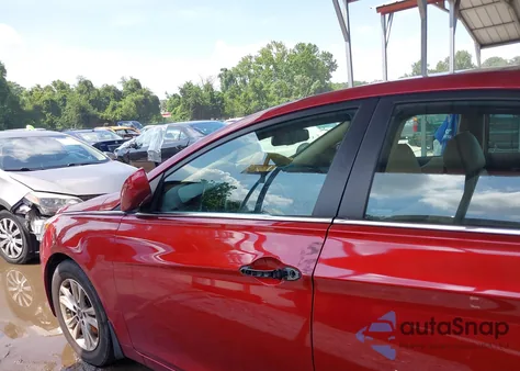 2013 Hyundai Sonata Gls z USA, uszkodzony, nr VIN 5NPEB4AC2DH722644